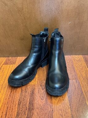 Blondo Paola Black Chelsea Lug Sole Ankle Boots - Waterproof